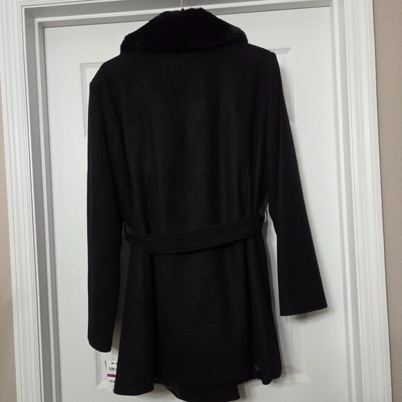 NWT INC International Concepts Women's Black Faux Fur Coat With Belt - Picture 8 of 12